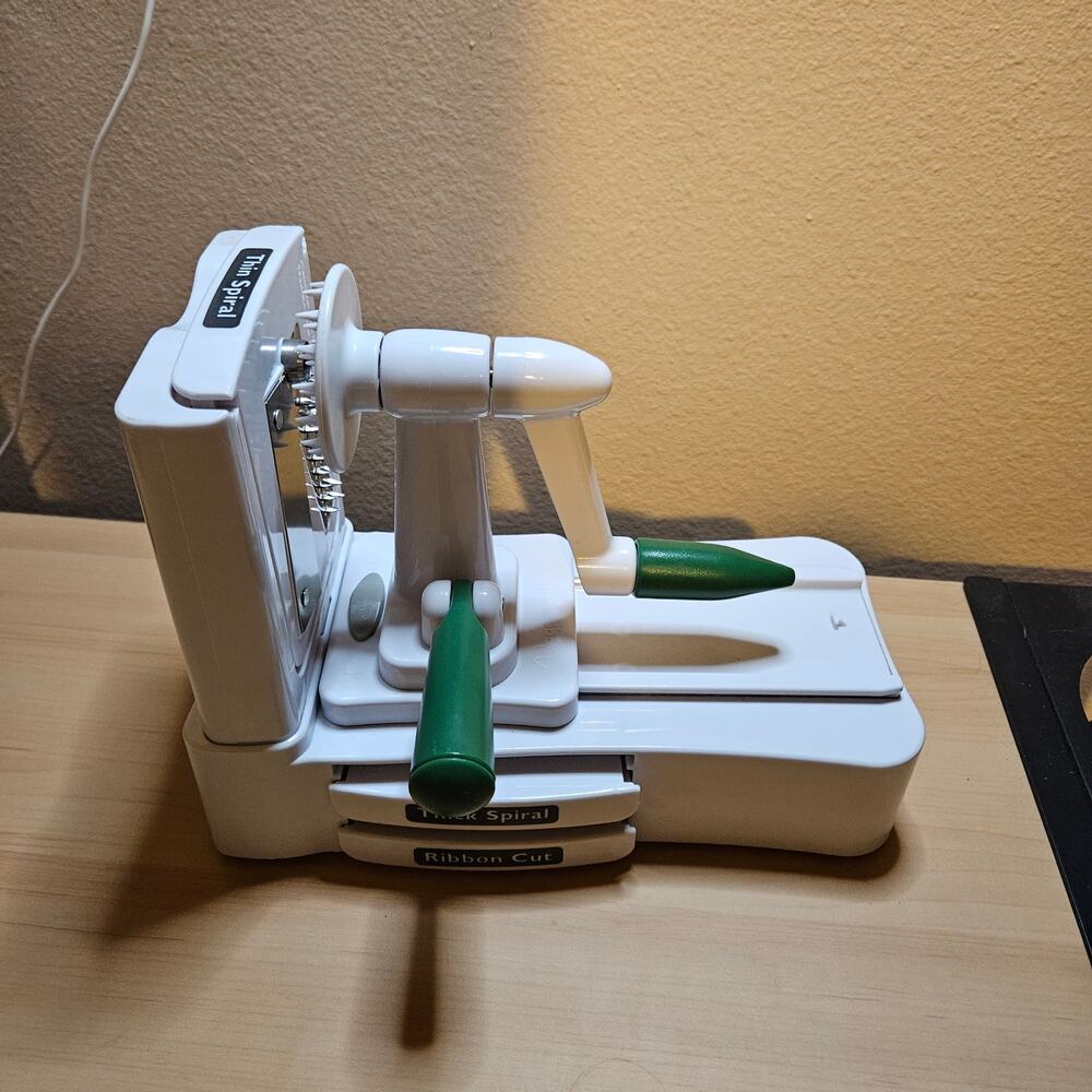Veggetti Pro Table Top Spiralizer Vegetable Cutter White- As Seen on TV